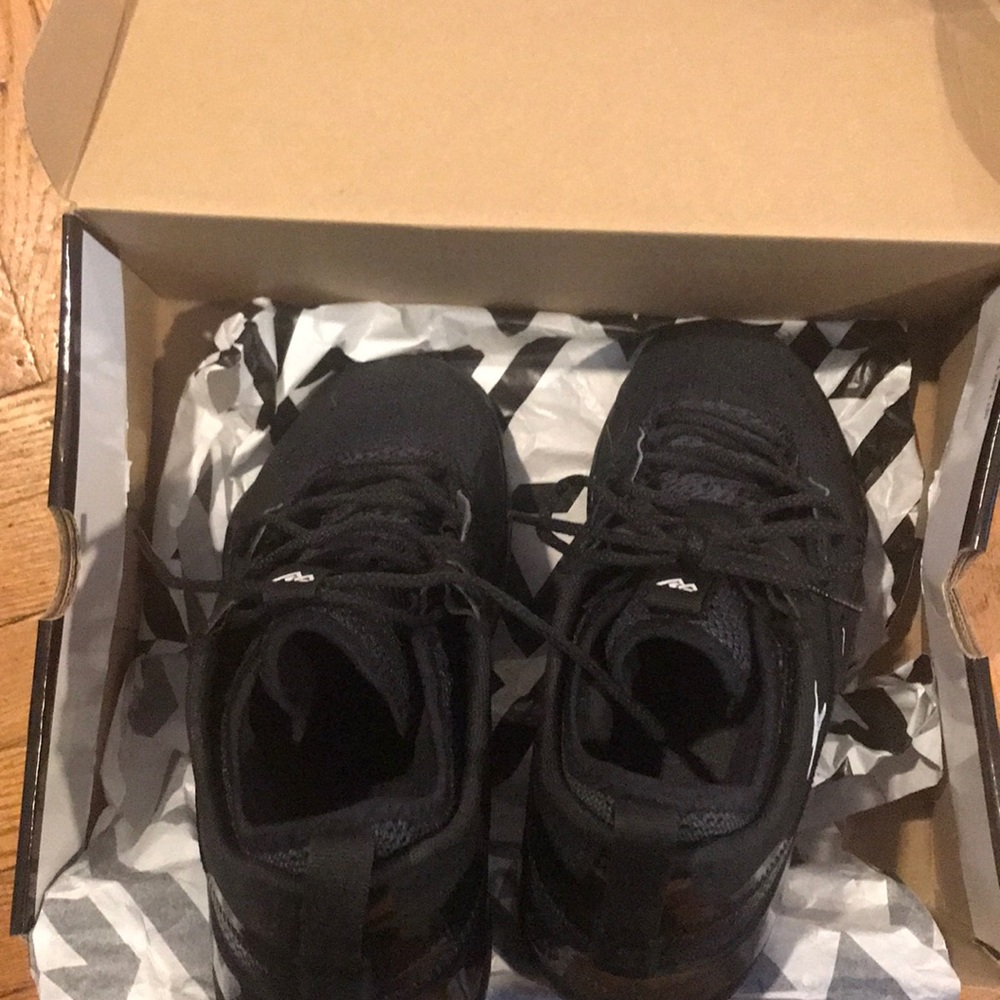 Men’s Jordan sneakers